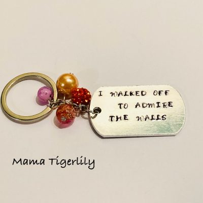 ADMIRE THE WALLS KEY RING