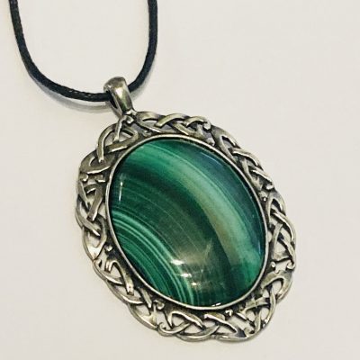 PEWTER PENDANT WITH MALACHITE